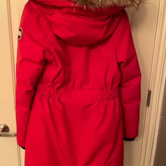 AUTHENTIC Canada Goose Trillium Parka Red Size XS - Picture 8 of 8